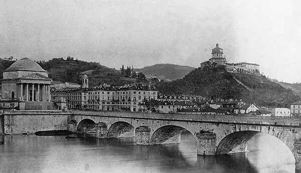 Bridge over the River Po, Turin, Italy