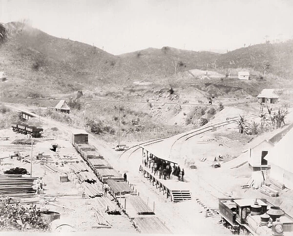 Building Panama canal, railway line