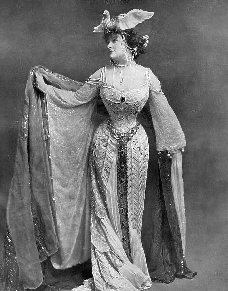 Daisy, Countess of Warwick at Mrs Adairs Fancy Dress Ball