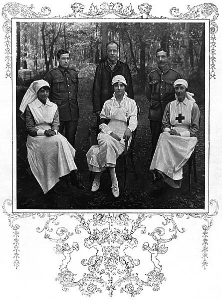 Duchess of Westminster with her hospital staff, WW1