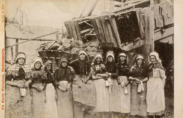 Pit Bank Women  /  1904