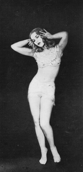 Portrait of the dancer Albertina Vitak appearing