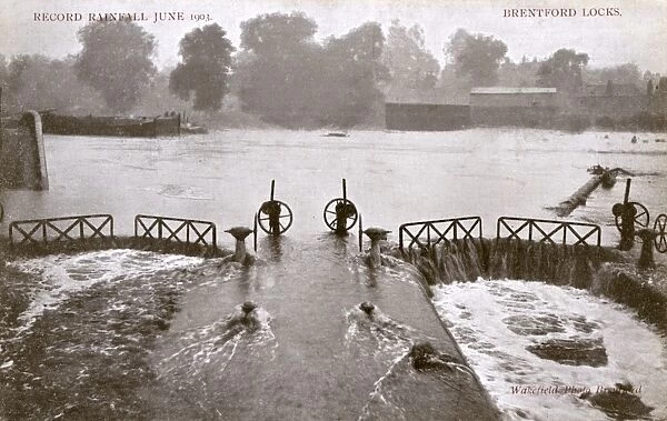 Record Rainfall - flooding at Brentford Docks