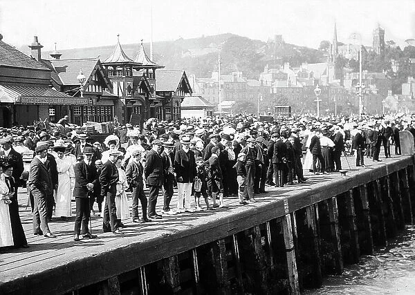 Waiting for the steamer, Rothesay Pier, Isle of Bute