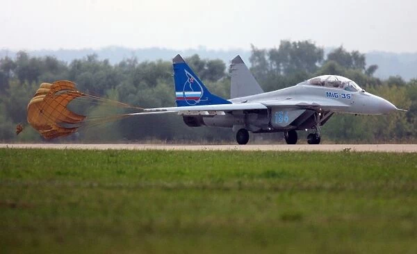 MiG-29 fighter landing C016  /  2716