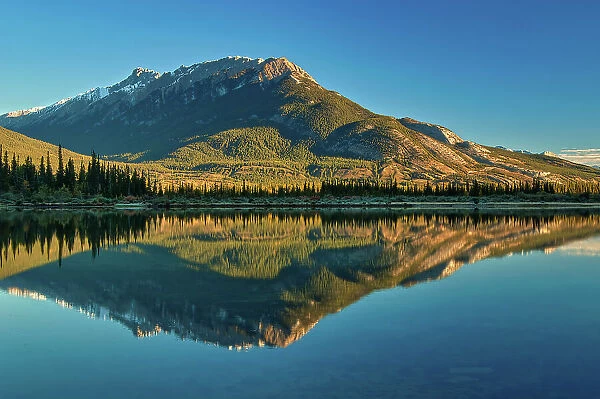 Bosche Range reflected in Jasper Lake (Athabasca River), Jasper National Park, Alberta, Canada