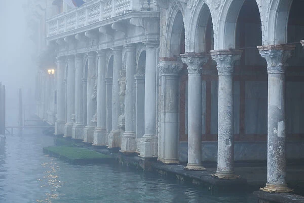 Caa'da'Oro and Palazzo Giusti in Morning Fog, Venice, Veneto, Italy