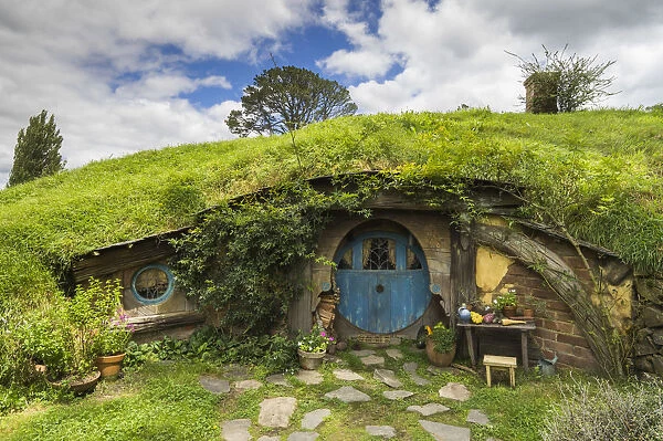 New Zealand, North Island, Matamata, Hobbiton Movie Set, Hobbit house