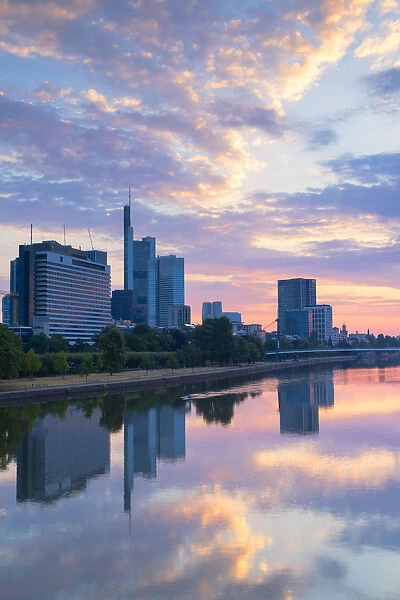 Skyline and River Main at dawn, Frankfurt, Hesse, Germany