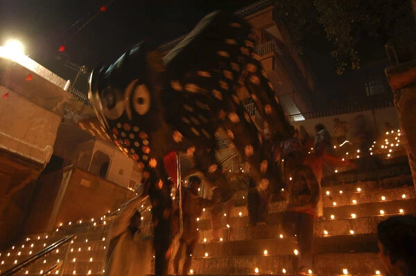 20063558. india, uttar pradesh, varanasi, deep diwali festival