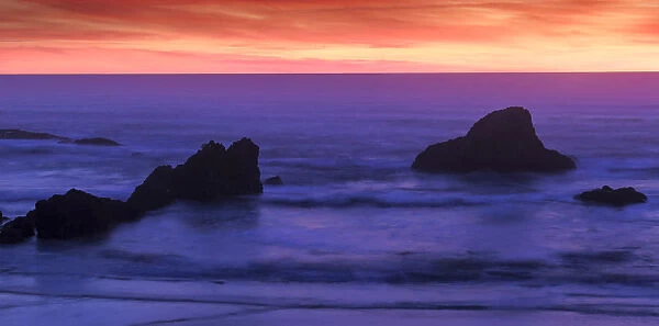 Sunset over the Pacifica Ocean from Seal Rock along the Oregon Coast