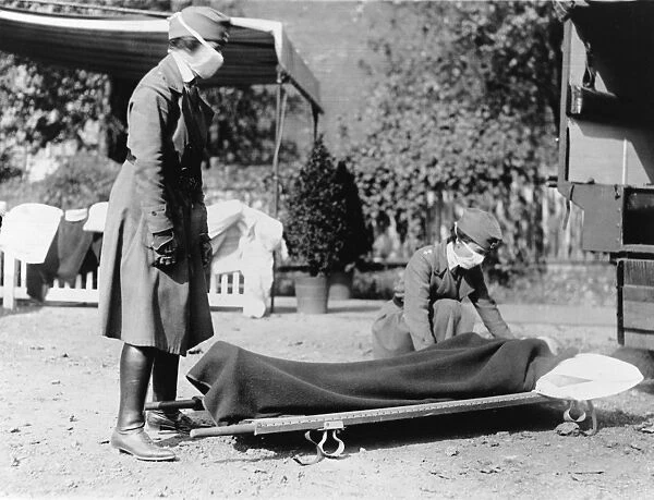 American Red Cross volunteers at an emergency medical station at Washington, D. C. during the influenza epidemic of 1918