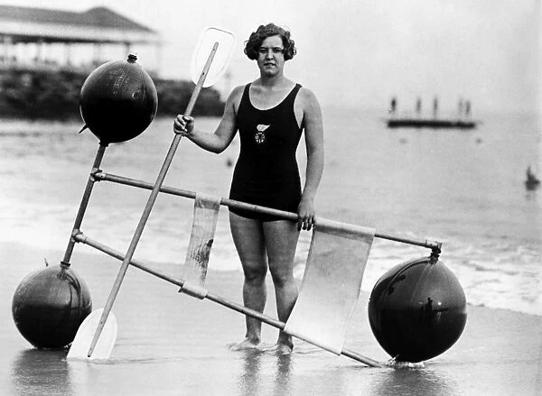 American swimmer. Photographed with a paddling device, 1924