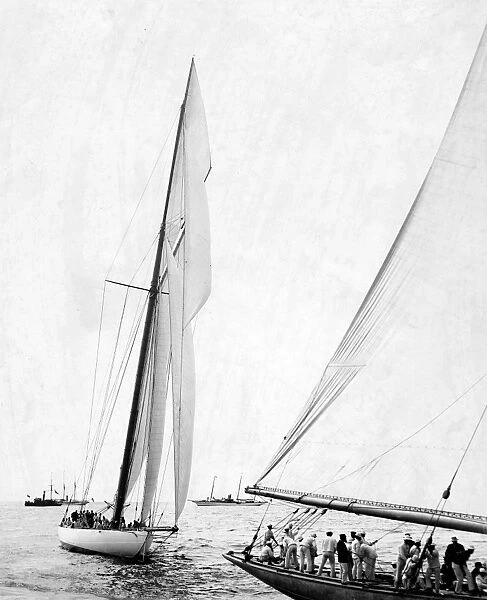 AMERICAs CUP, 1899. The American winner, Columbia and the British challenger