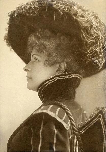 BERTHA GALLAND (1876-1932). American actress. As Dorothy in Dorothy Vernon of Haddon Hall