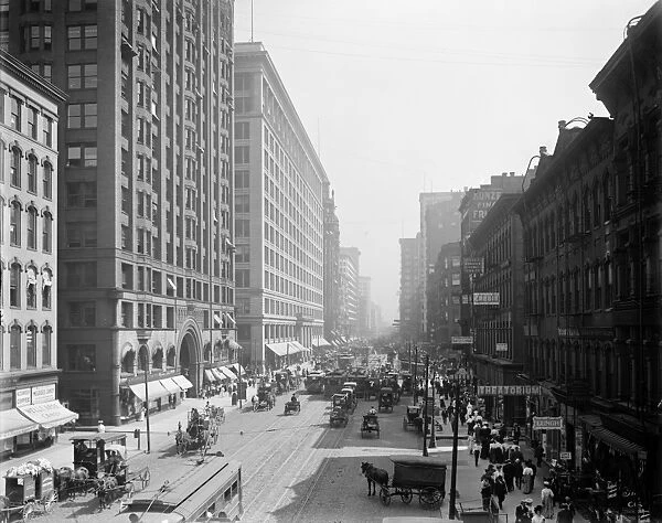 CHICAGO: STATE STREET, c1905. A view of State Street, looking south from Lake Street