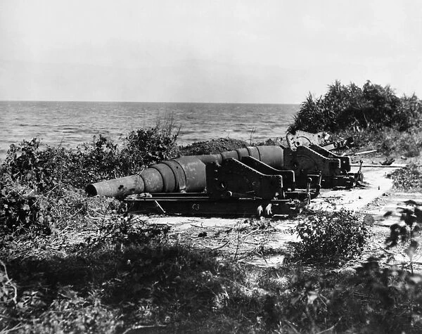 CIVIL WAR: CANNONS. Battery gun, photographed by Mathew Brady