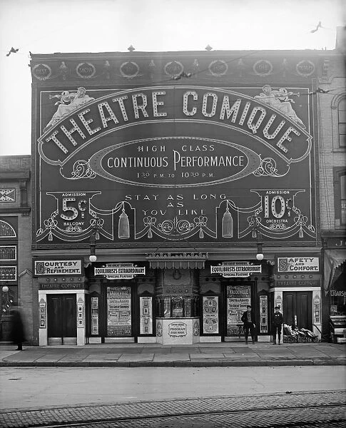 DETROIT, c1910. The Theatre Comique on Broadway Street in Detroit, Michigan. Photograph