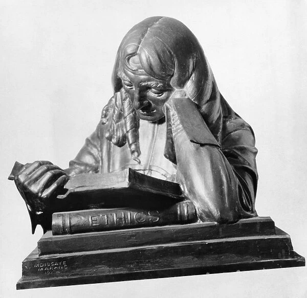 Dutch philosopher. Bronze bust by Moissaye Marans, early 20th century