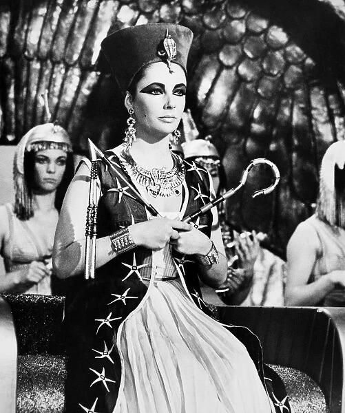 FILM: CLEOPATRA, 1963. Elizabeth Taylor in the title role of the 1963 motion picture Cleopatra
