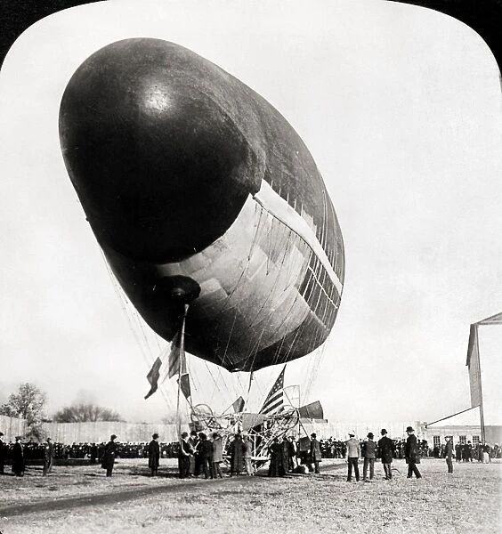 The Francois airship preparing to ascend for a flight at the St. Louis Worlds Fair, 1904