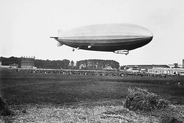 GERMAN AIRSHIP. The German airship ZR 3