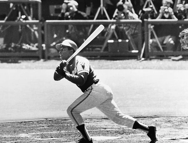 HANK aRON (1934- ). American baseball player. As a member of the Atlanta Braves, tying Babe Ruth for the all-time career home run record by hitting his 714th off of pitcher Jack Billingham of the Cincinnati Reds, at Riverfront Stadium, Cincinnati, Ohio, 4 April 1974