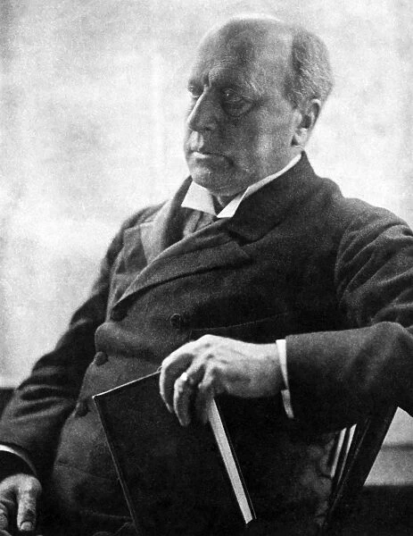 HENRY JAMES (1843-1916). American novelist. Photographed by Alice Boughton, 1905
