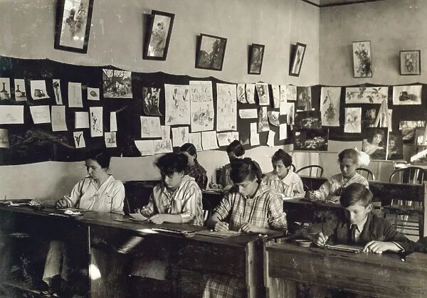 HINE: CLASSROOM, 1917. Art class at the Training School for Deaf Mutes in Sulphur, Oklahoma