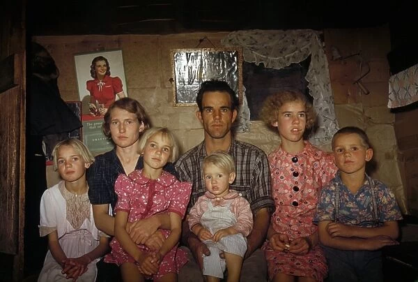 HOMESTEADER FAMILY, 1940. Homesteader Jack Whinery and his family, Pie Town, New Mexico