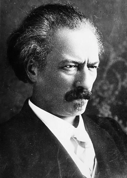 IGNACE JAN PADEREWSKI (1860-1941). Polish pianist and composer. Photographed c1925