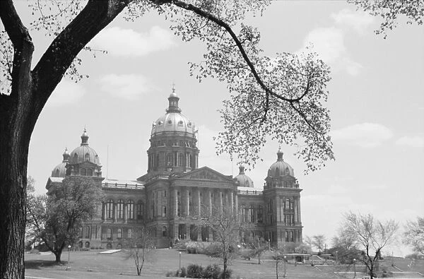 IOWA: STATE CAPITOL, 1940. The State Capitol building in Des Moines, Iowa