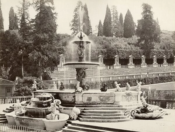 ITALY: FLORENCE. The Fontana del Carciofo (Artichoke Fountain) designed by Giovanni