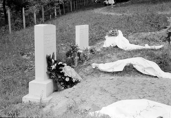 KENTUCKY: CEMETERY, c1940. New graves decorated in the mountains near Jackson, Kentucky