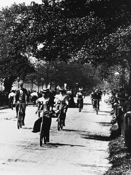 LONDON: HYDE PARK, c1895. Cyclists in Hyde Park, London, England. Photographed c1895