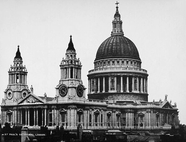 LONDON: ST. PAUL S. View of St. Pauls Cathedral, London, England. Photographed c1900