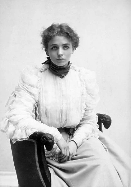 MAUDE ADAMS (1872-1953). American actress. Cabinet photograph by Napoleon Sarony