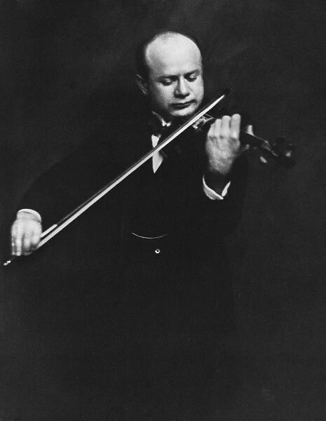MISCHA ELMAN (1891-1967). American (Ukrainian-born) violinist