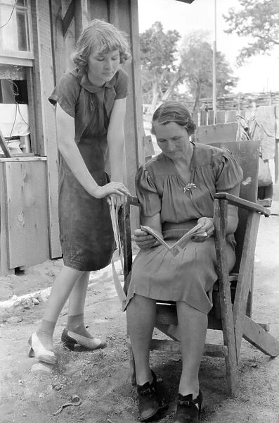 NEW MEXICO: WOMEN, 1940. A homesteaders wife and daughter in Pie Town, New Mexico