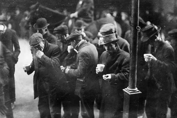 NEW YORK: BREAD LINE, 1915. Bread line on 41st Street, New York City, 30 January 1915