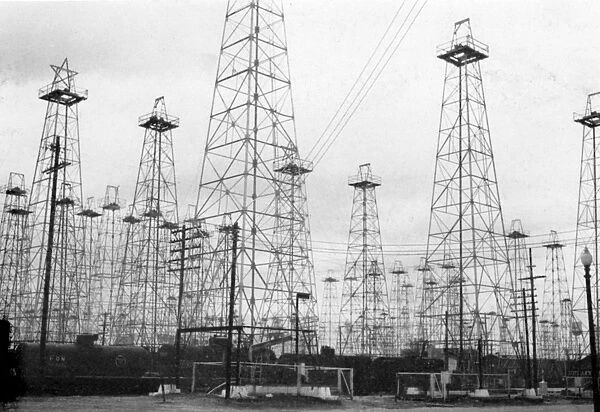 Oil derricks at Kilgore, Texas, in 1943