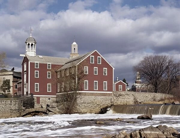 OLD SLATER MILL. Exterior view of the Old Slater Mill in Pawtucket, Rhode Island