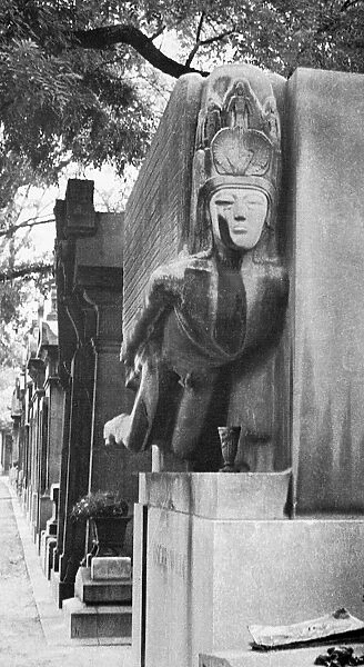 OSCAR WILDE MONUMENT. Oscar Wildes monument, by Jacob Epstein, in the Pere Lachaise Cemetery, Paris, France