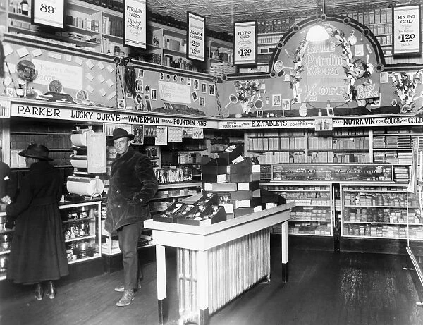 PEOPLEs DRUG STORE. Interior of Peoples Drug Store chain in Washington, D. C. Photograph