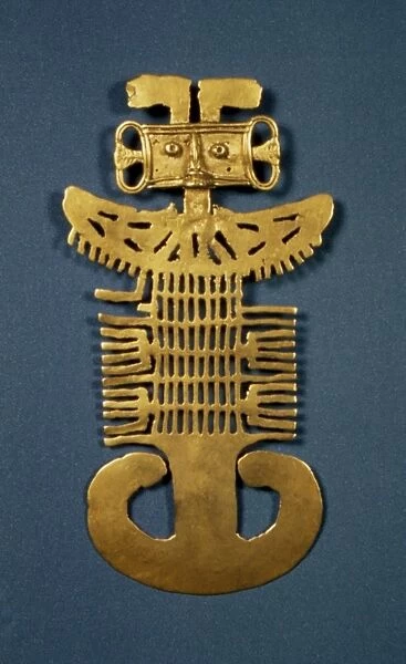 PRE-COLUMBIAN ART. Open-work plaque. Gold. From Tolima, Columbia