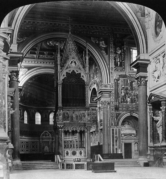 ROME: ST. JOHN LATERAN. Interior of the Basilica of Saint John Lateran in Rome, Italy