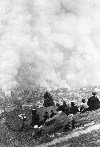 SAN FRANCISCO, 1906. San Francisco residents watching the course of the fire