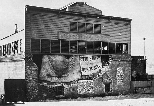 SAN FRANCISCO EARTHQUAKE. Damage done to Wunder Beer brewing company, Greenwich Street