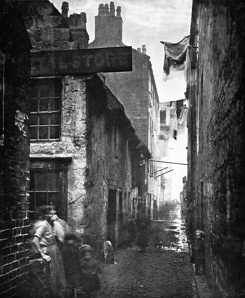 SCOTLAND: GLASGOW, 1868. Old Venel Close (alley) off High Street in Glasgow, Scotland. Photographed in 1868 by Thomas Annan