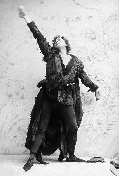 SIR HERBERT BEERBOHM TREE (1853-1917). English actor-manager. In the title role of Hamlet. Original cabinet photograph by Napoleon Sarony, late 19th century